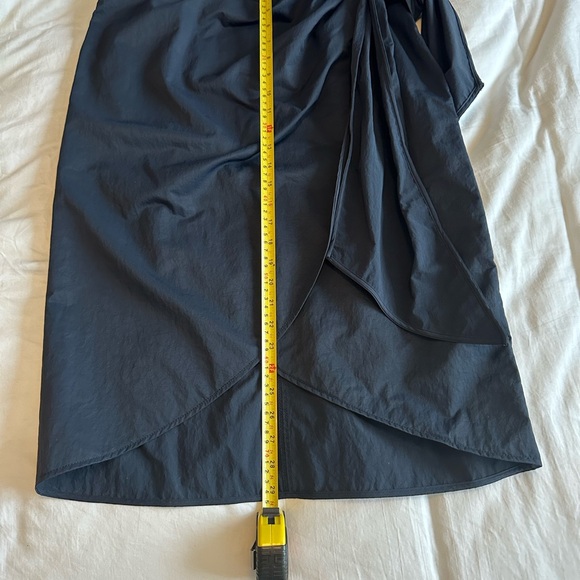 JW Anderson for Uniqlo Wrap Skirt Navy Size 10 - Picture 3 of 6